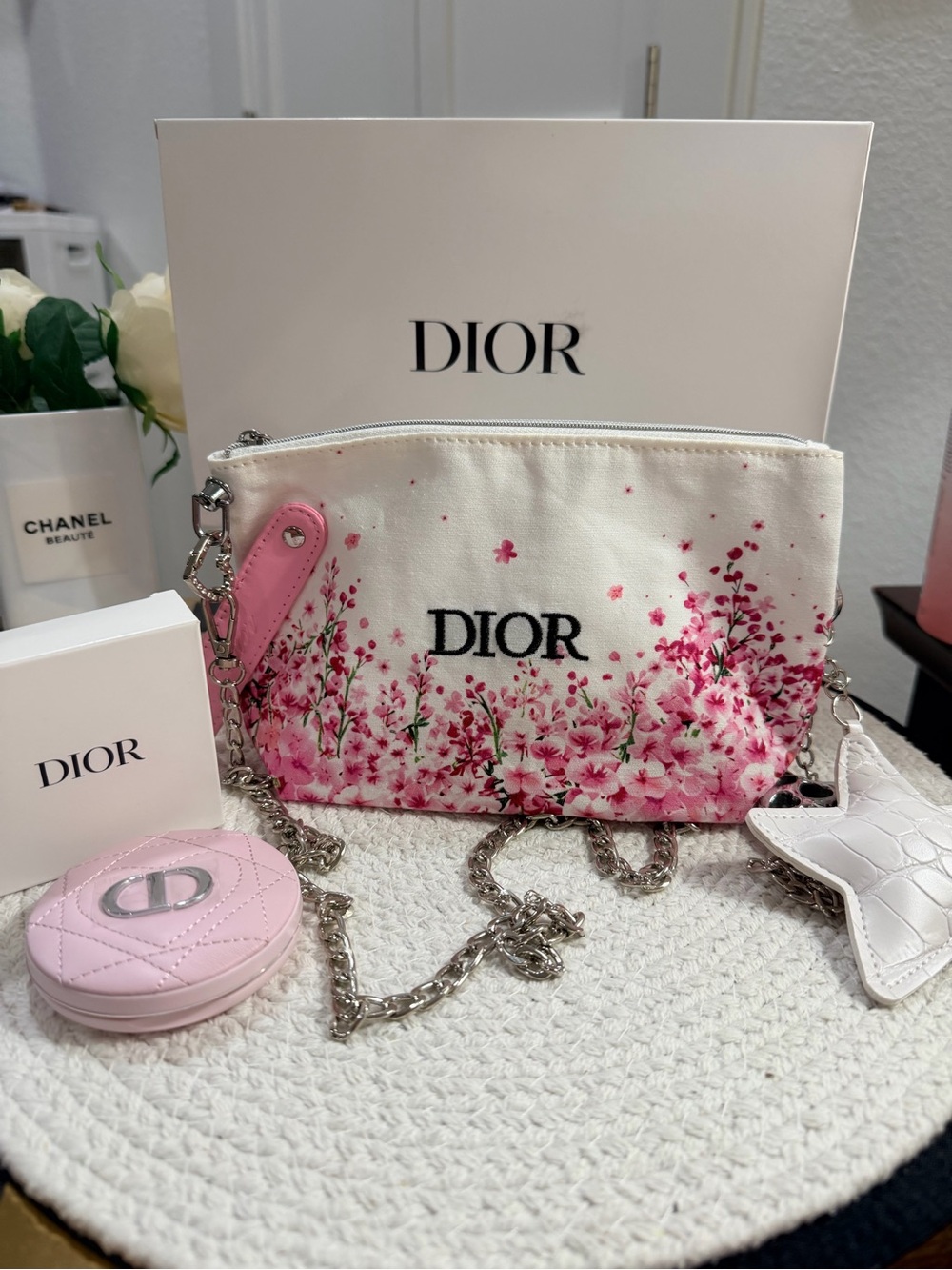 NIB Miss Dior Blooming Bouquet Pink/ Floral Cosmetic Crossbody & Mirror Compact